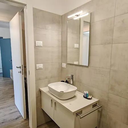 Tritone Apartman Colico